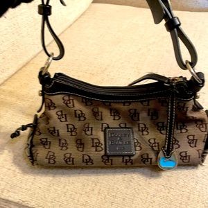 Dooney & Bourke clutch